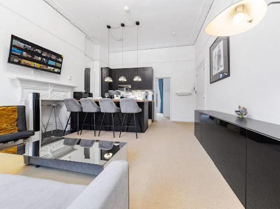 Portobello Large Snug Лондон Экстерьер фото
