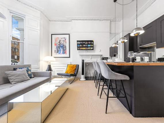 Portobello Large Snug Лондон Экстерьер фото