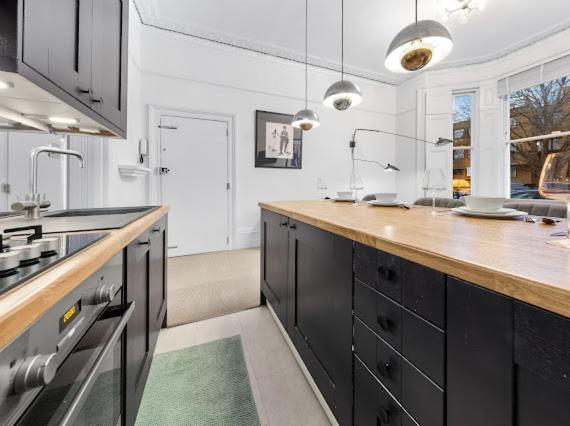 Portobello Large Snug Лондон Экстерьер фото
